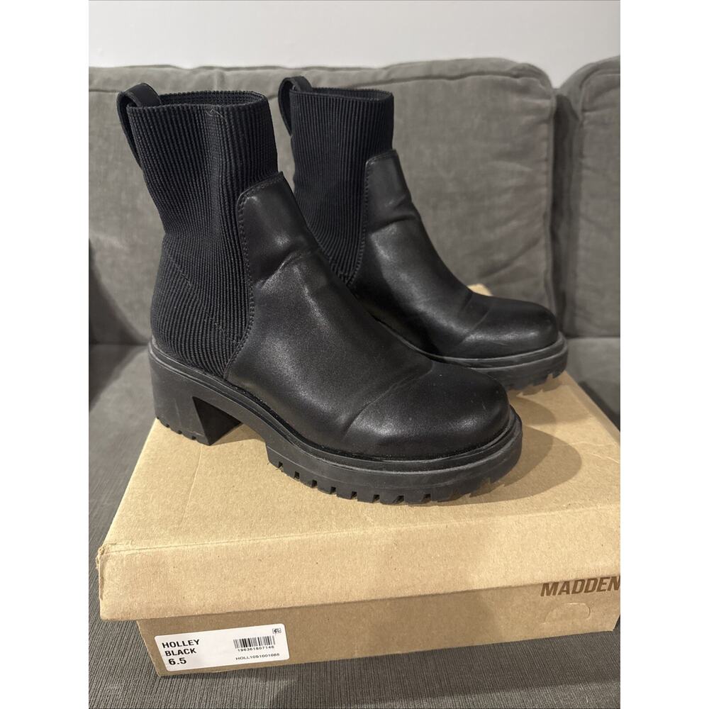Steve Madden Holley Black Chunky Block Heel Pull On Ankle Boots Size 6.5